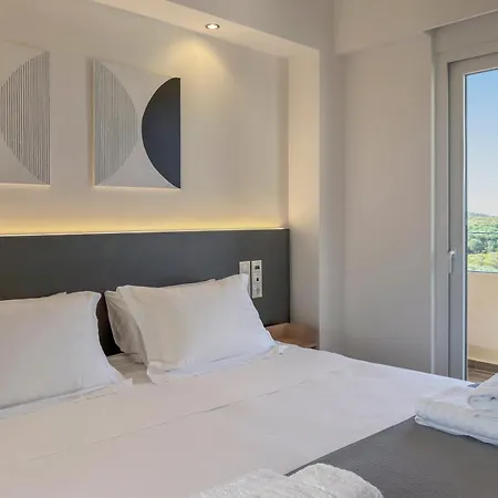 Aenaos Luxury With Pool In Feriehus *