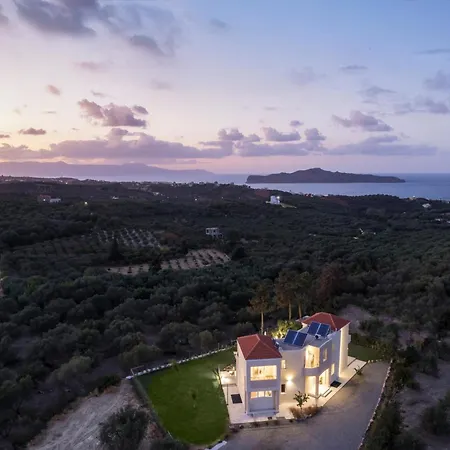 Aenaos Luxury With Pool In Galatas (Chania)