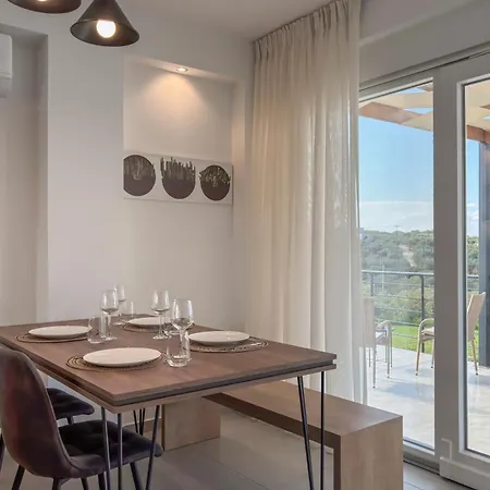 Aenaos Luxury With Pool In * Galatas (Chania)
